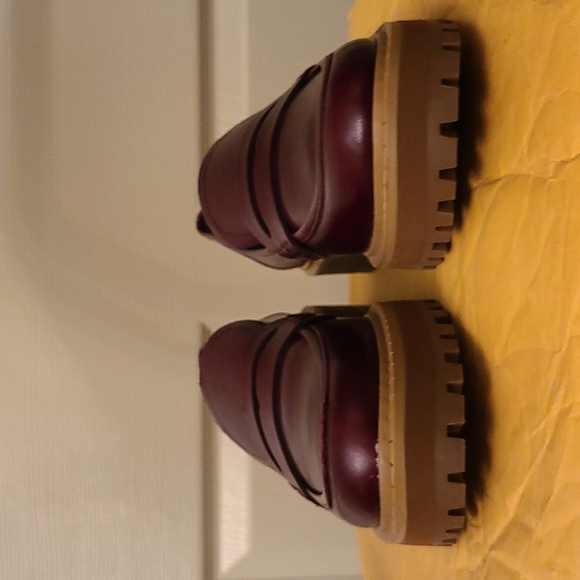 Vince Camuto Women's McKella Loafer - Picture 3 of 6